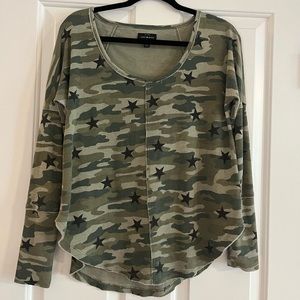 EUC- Lucky Brand long sleeve camouflage shirt
